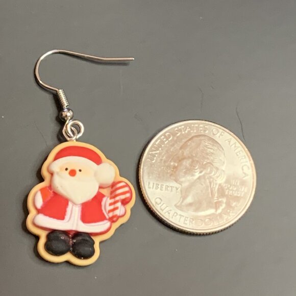 Santa Earring, Candy Cane Earring, Christmas Earring, Holiday Earring, Gift Idea - Picture 3 of 4